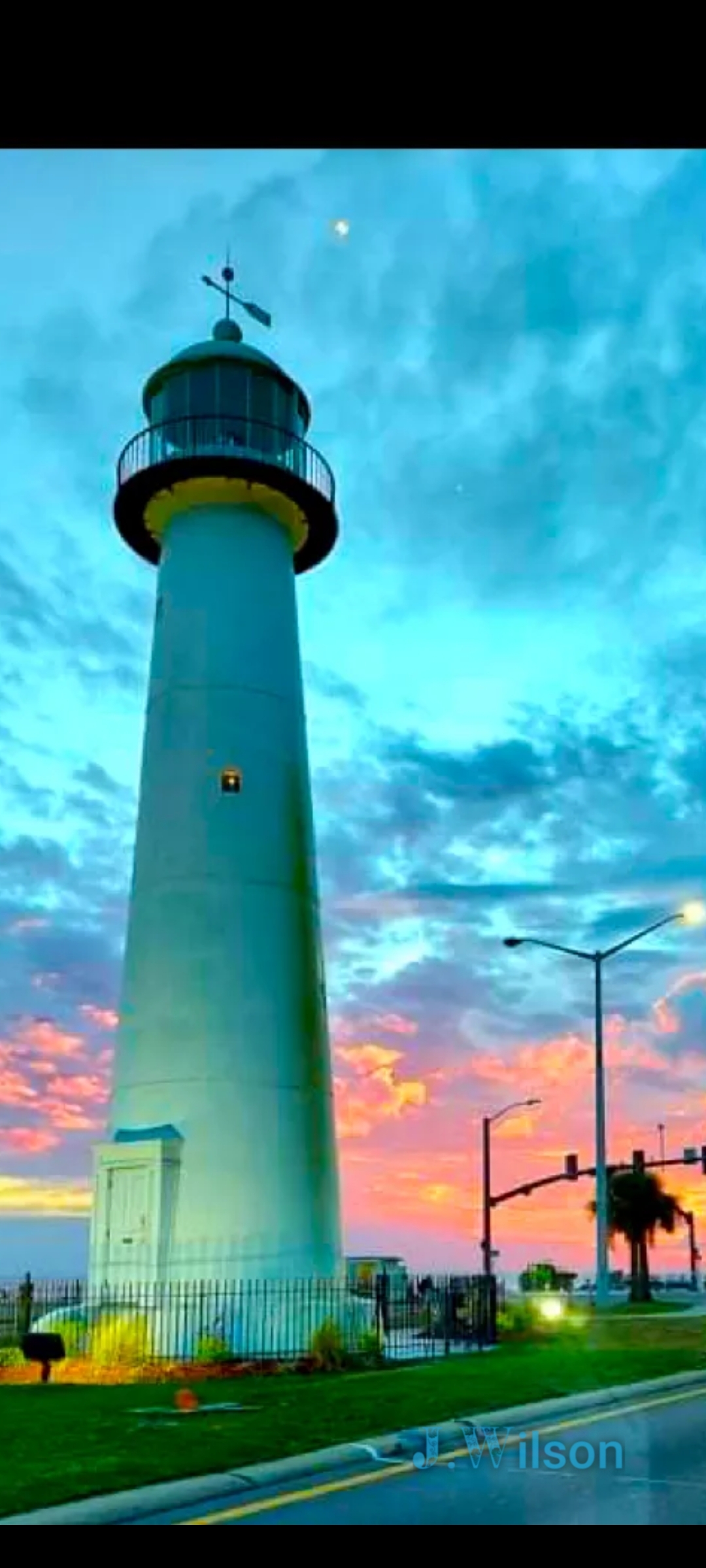 Biloxi lighthouse | Scrolller