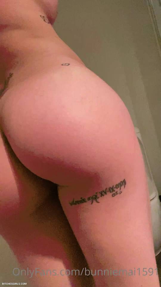 Bunnie Mai Asian Hottie Scrolller