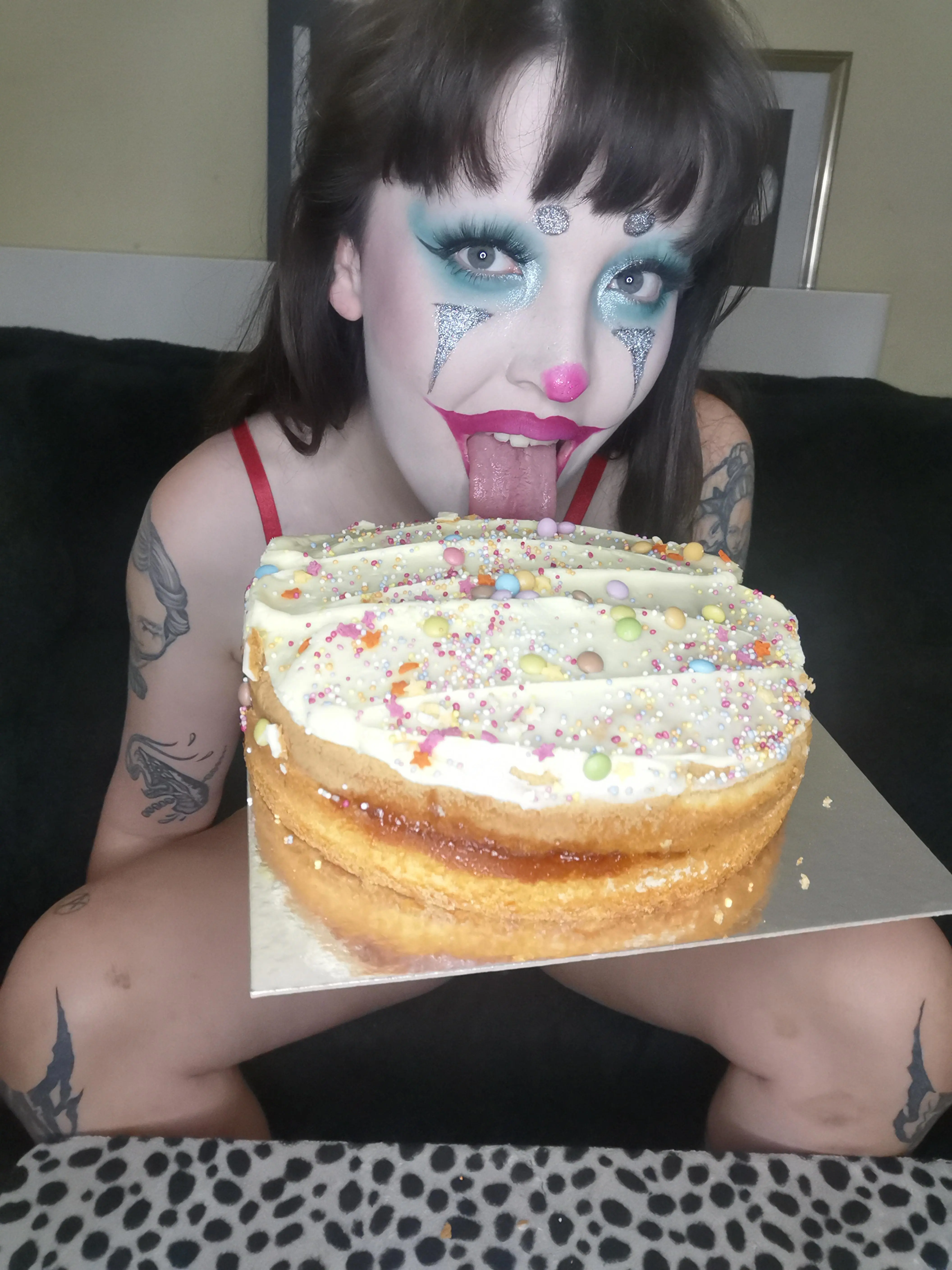Cake sitting was actually very fun... 🤡