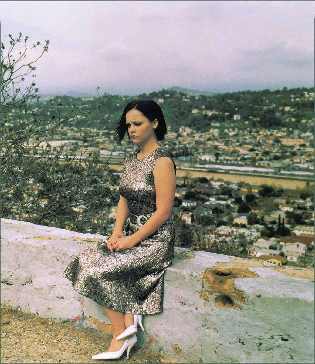Christina Ricci Scrolller
