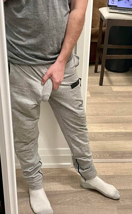 grey sweats guy