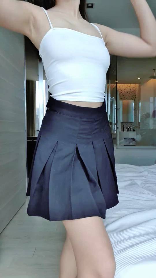 Can you guess the color of my underwear? Scrolller