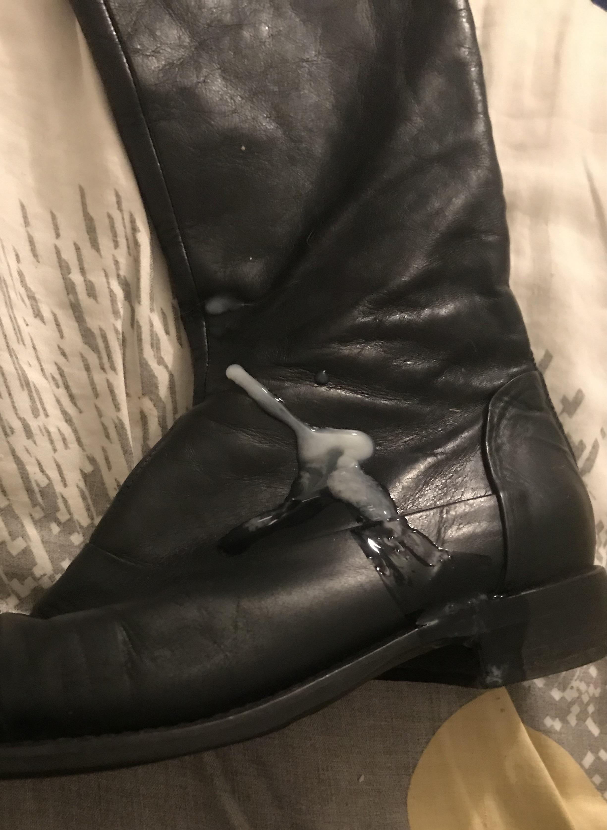 Cum On Boots