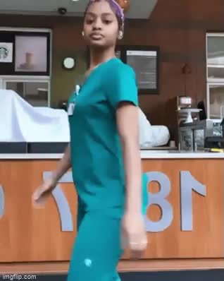 Cute Round Booty | Scrolller