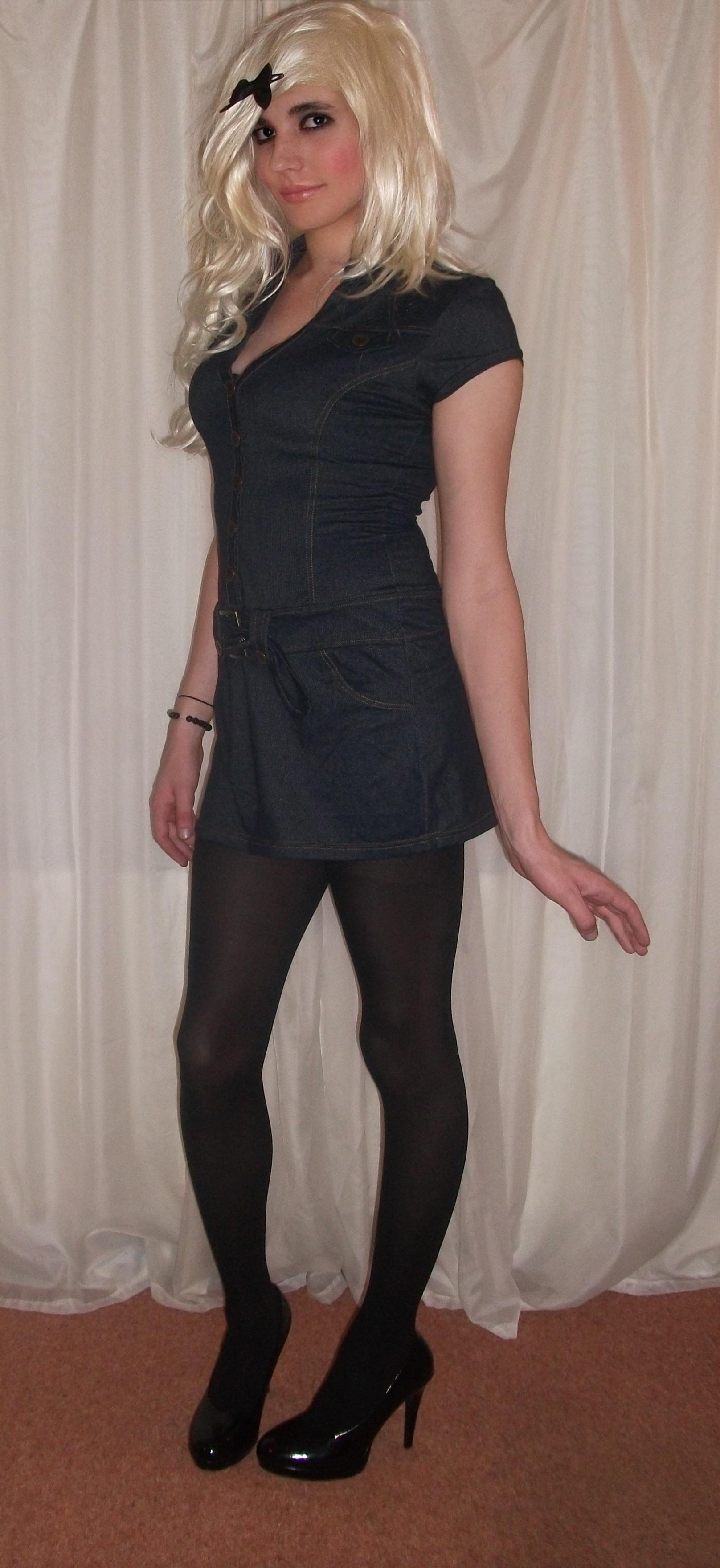 Denim dress 😙 Scrolller