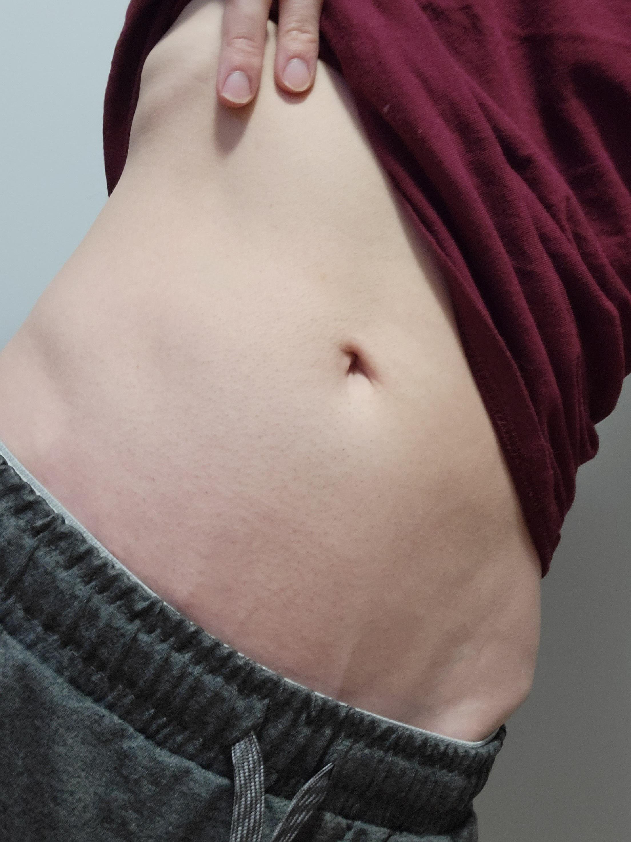 ever-wanted-to-lay-on-top-of-a-tiny-5-3-105lb-twinkie-scrolller