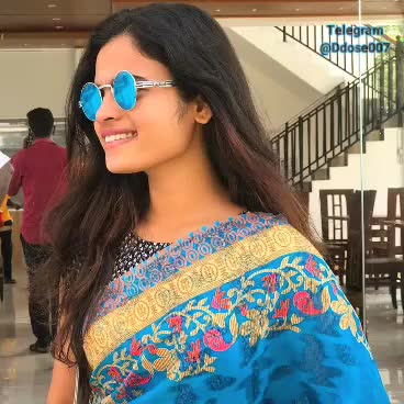 🔥🥰 Extremely Cute Model Gets Naughty with her Photographer 😋 Latest