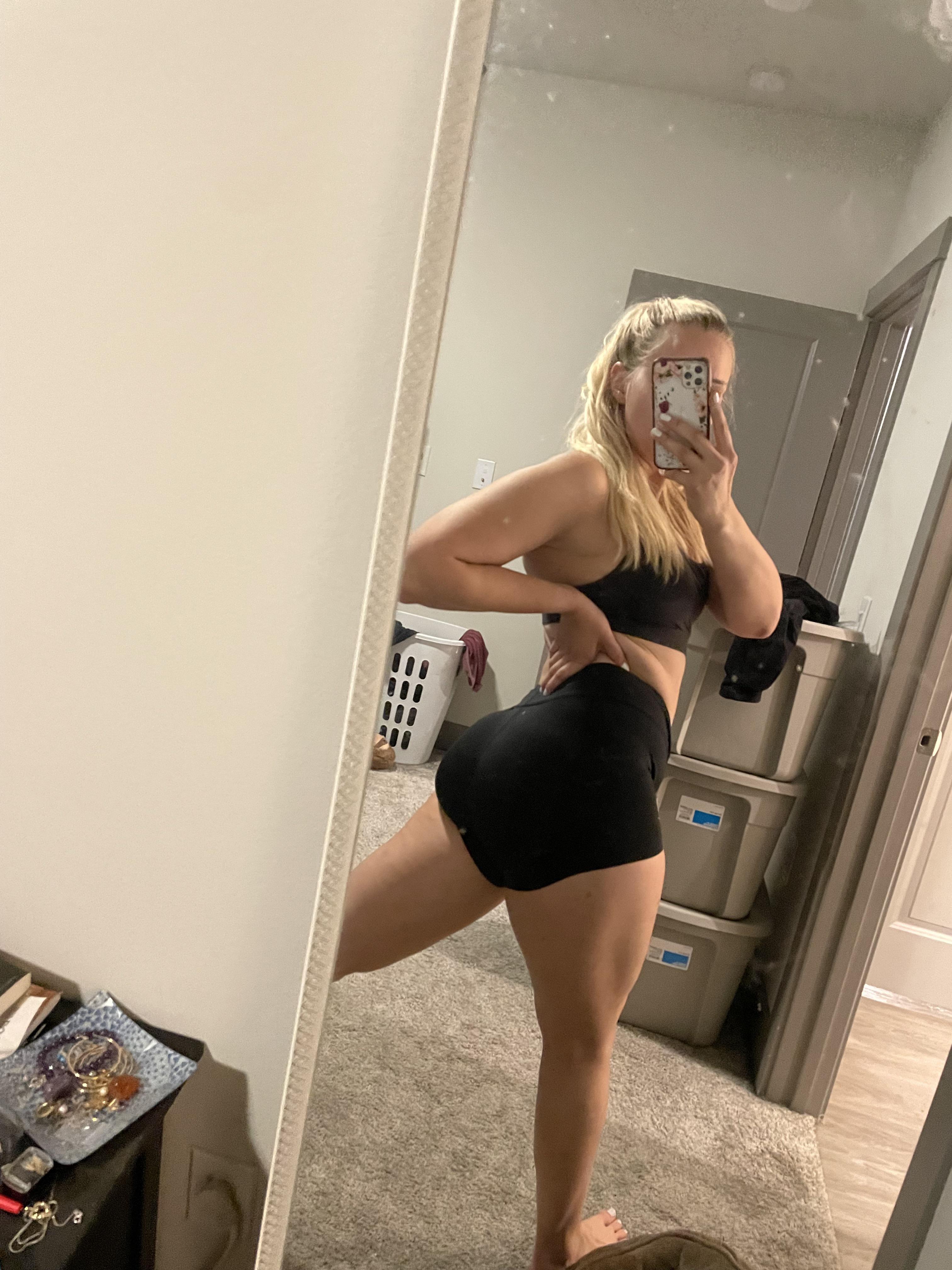 former-d1-volleyball-player-scrolller