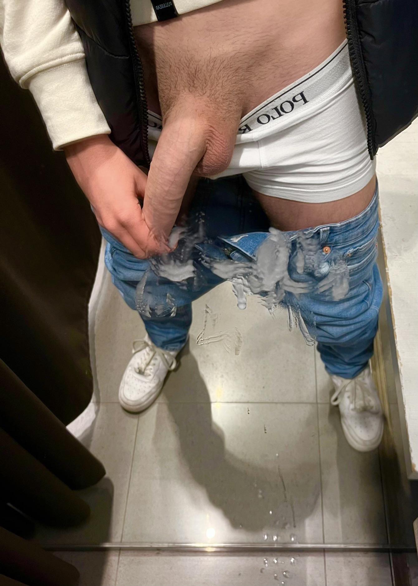 Man on his knees ready for action