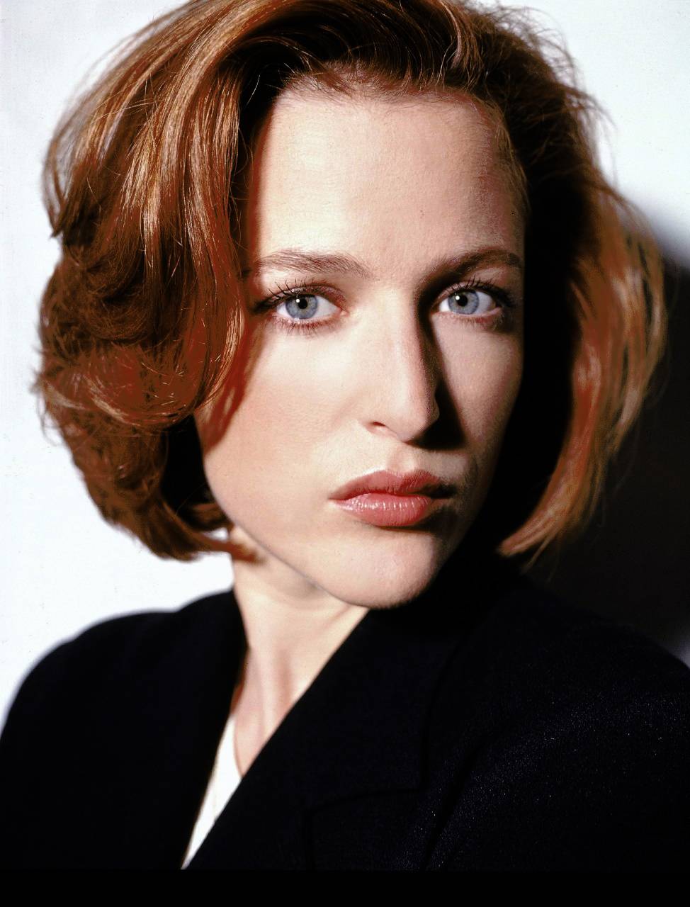 Gillian Anderson como Dana Scully | Scrolller