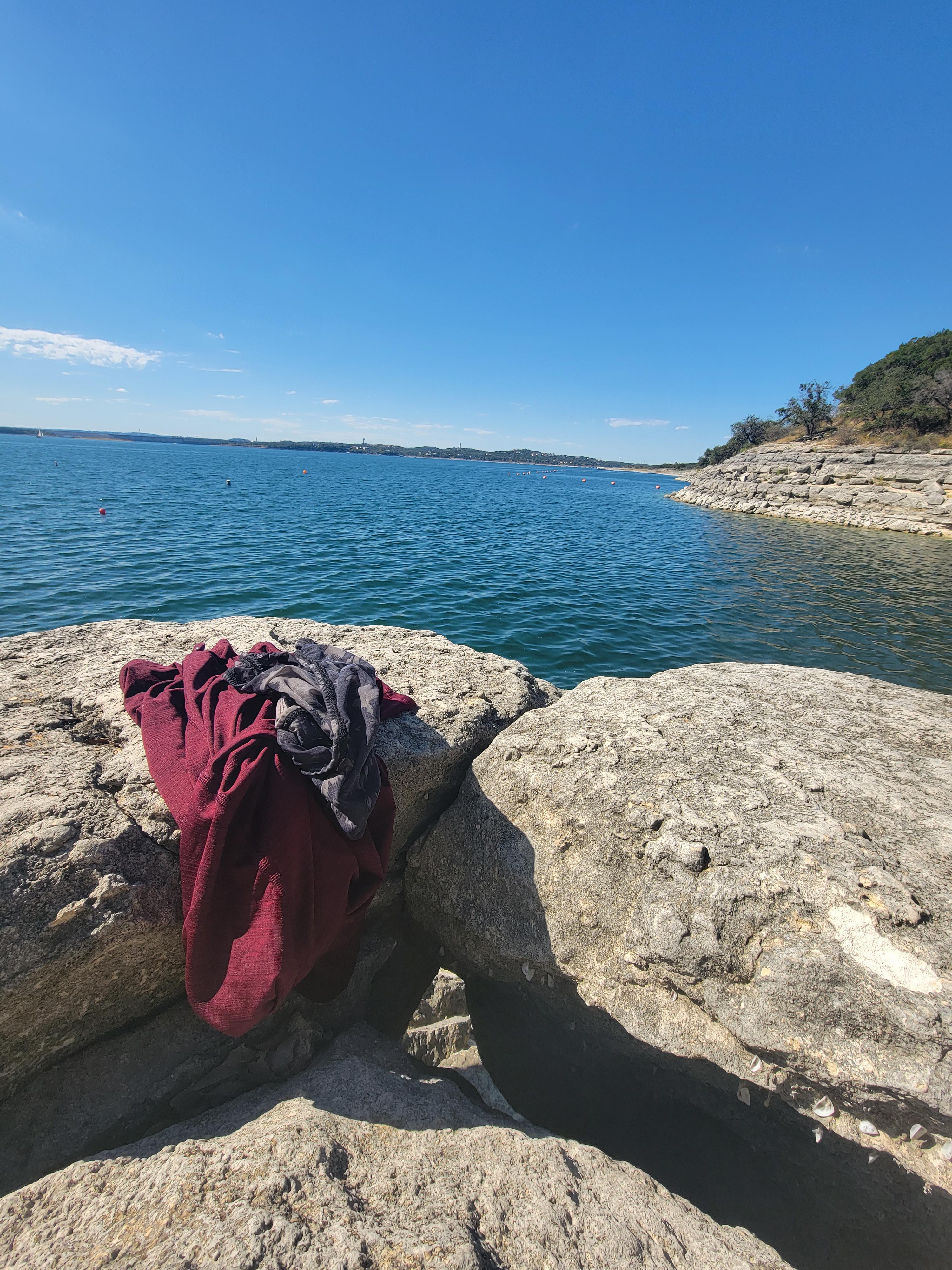 Day here at Hippie Hollow. Weather is nice and the water