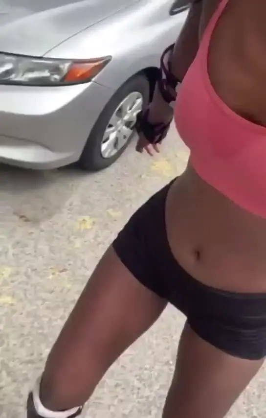 I felt the urge to pull my boobs out while I rollerblade 😜