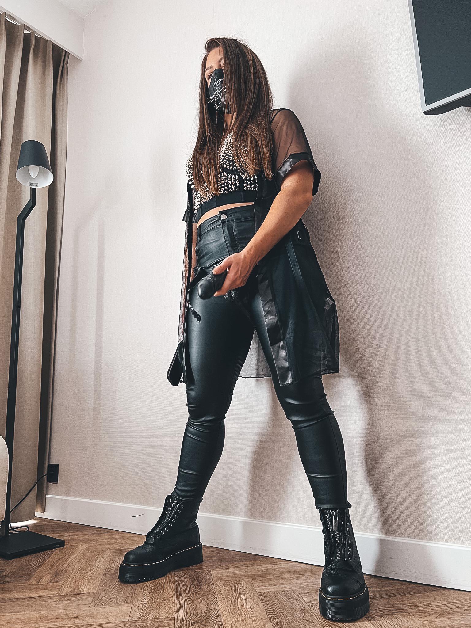 I know you want mistress‘ strapon. Maybe if I hear you beg enough down on the floor, where you