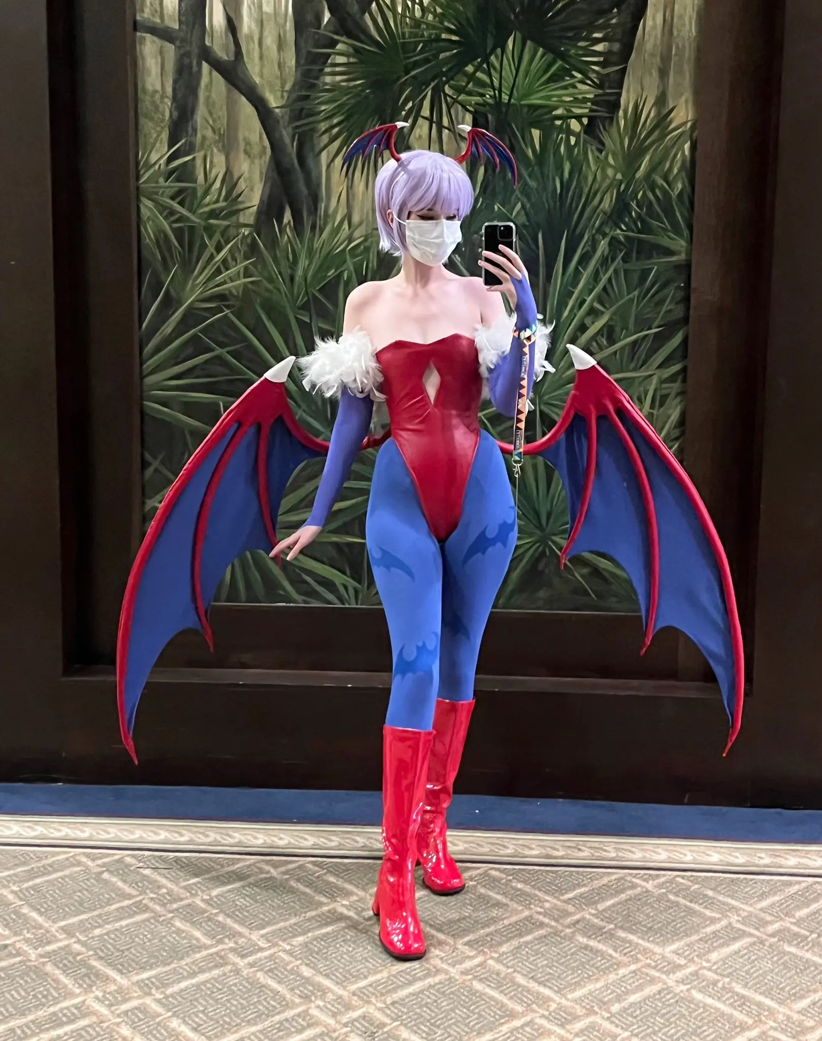 Lilith cosplay