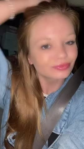 Longtonguekate | Scrolller