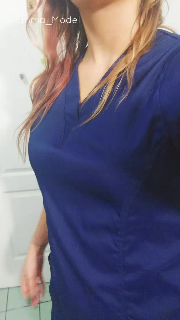 Lunch time in the hospital Scrolller