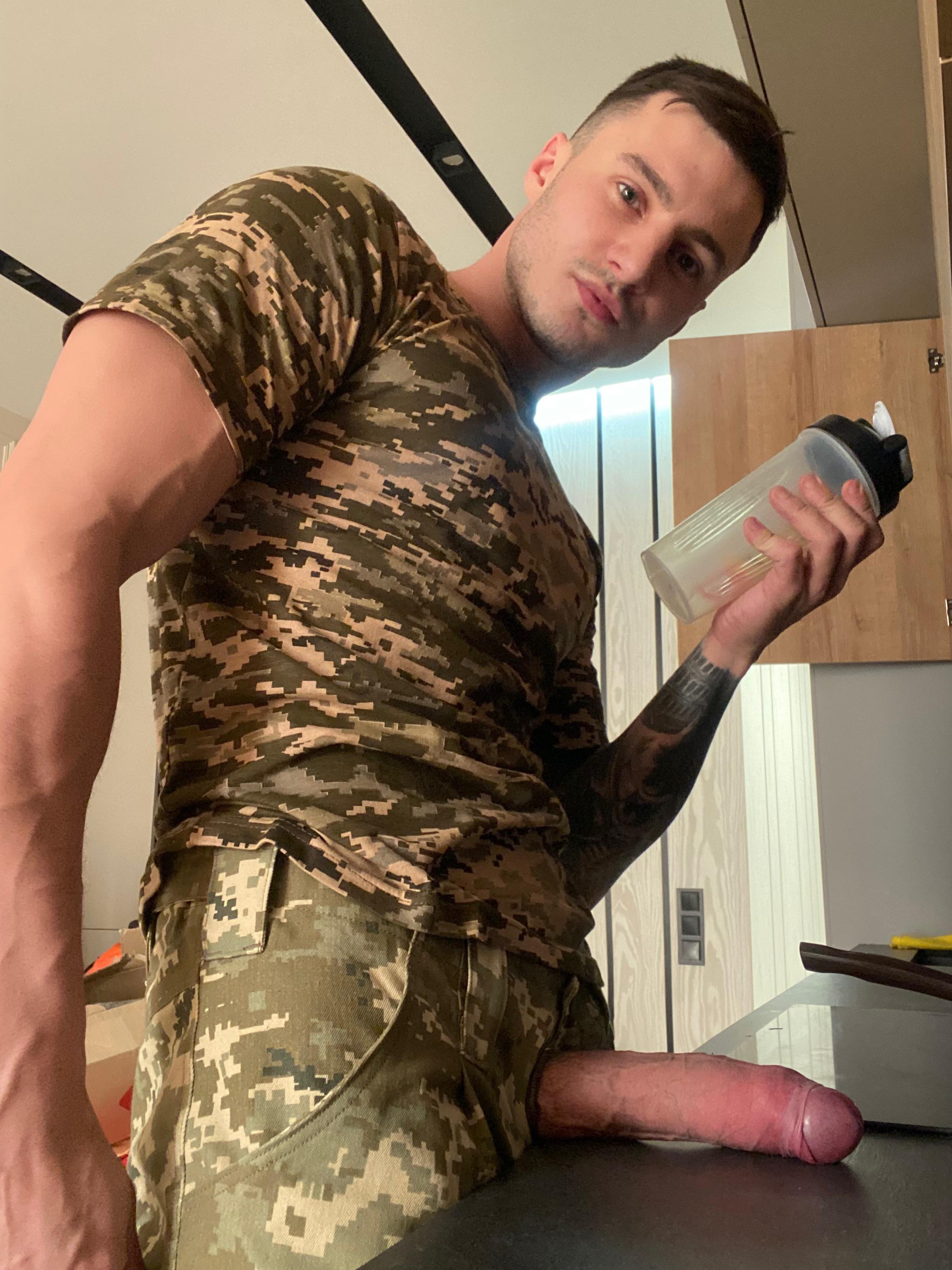 AlphaMalePorn 