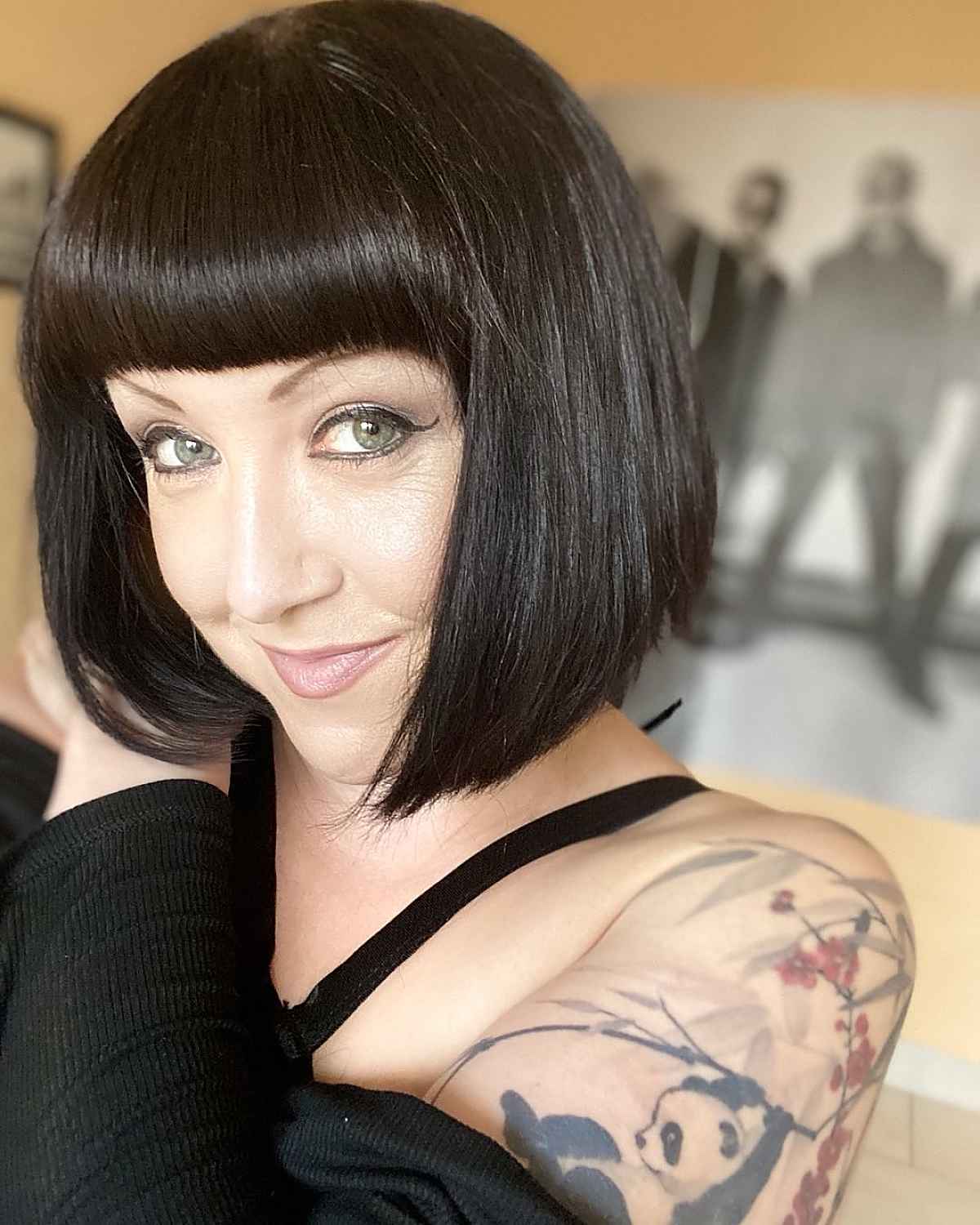 Mature Tattooed Alt Brunette Scrolller