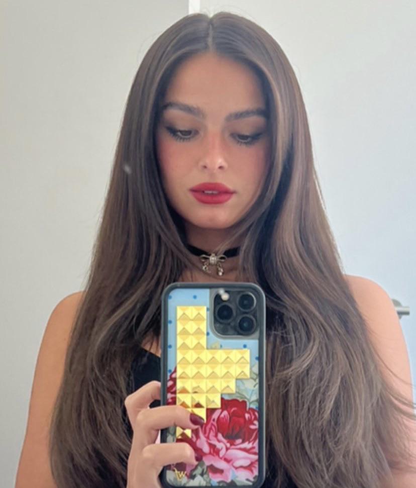  Mirror selfie | Scrolller