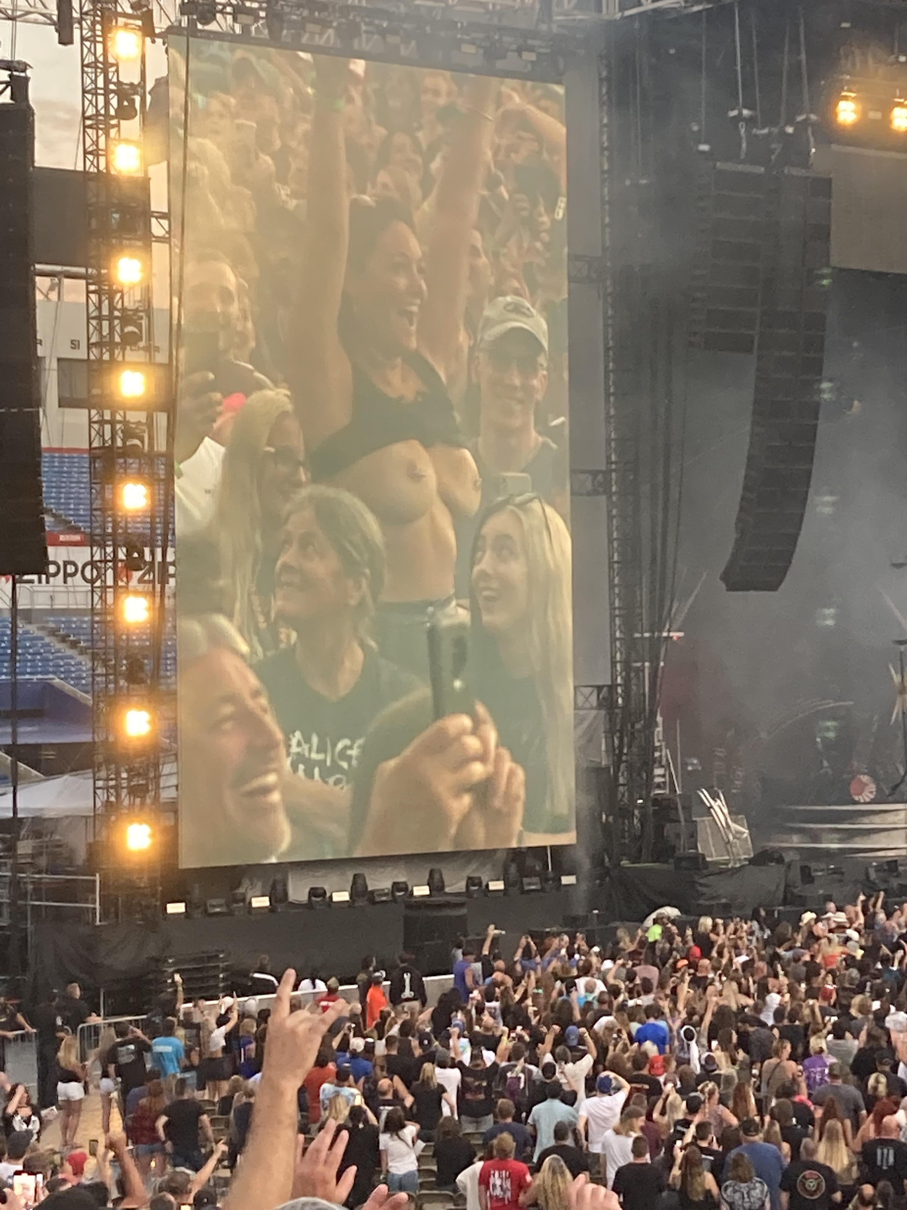 Motley Crue | Scrolller