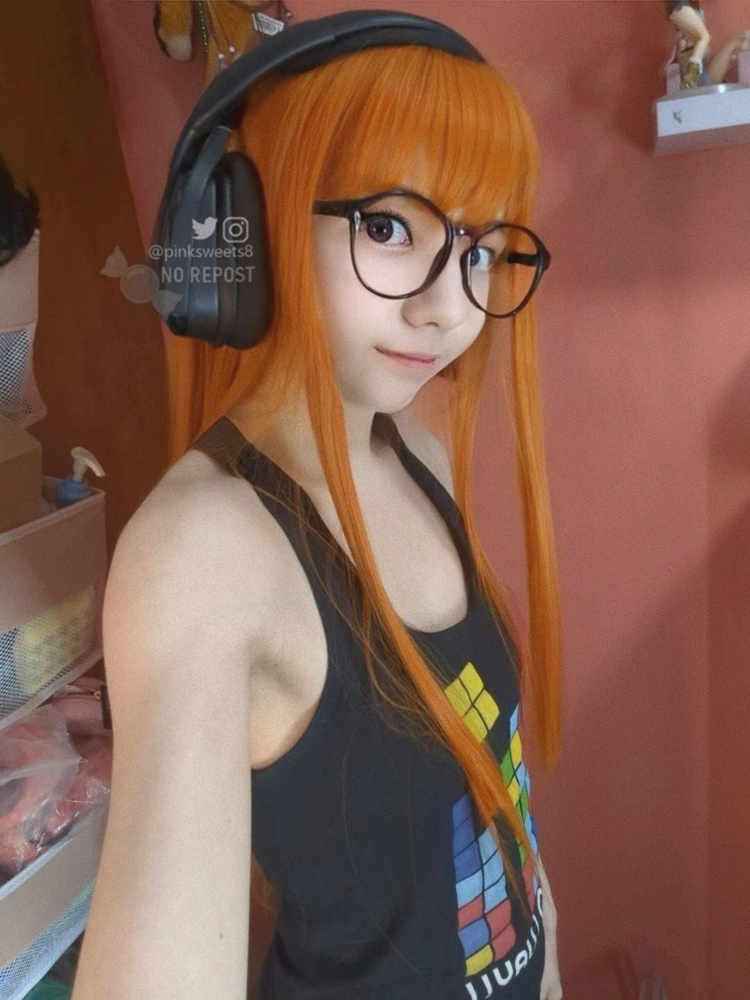 my futaba Sakura cosplay from persona 5! Tetris futaba, which I also