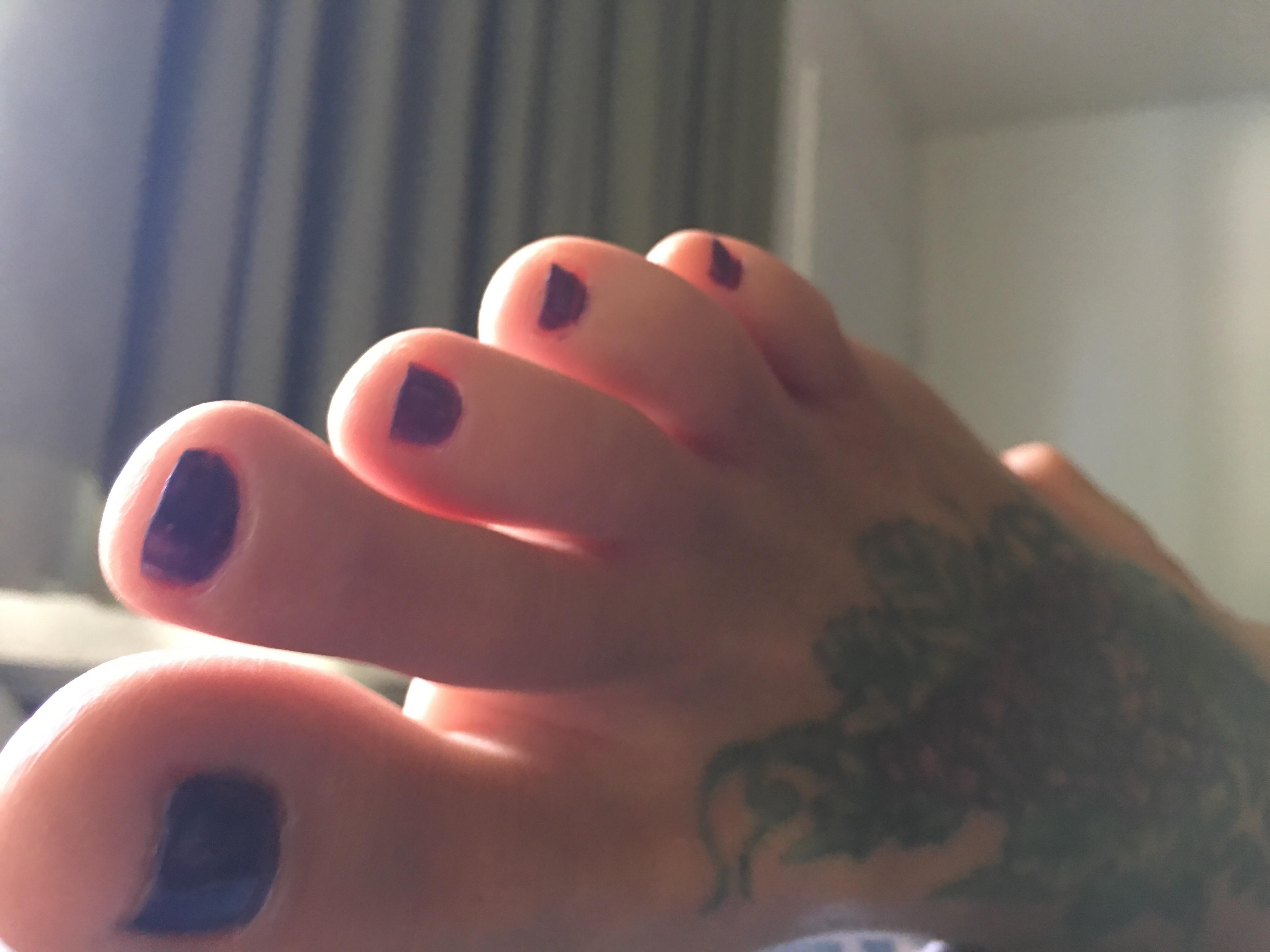 My girls feet. Rating? Scrolller