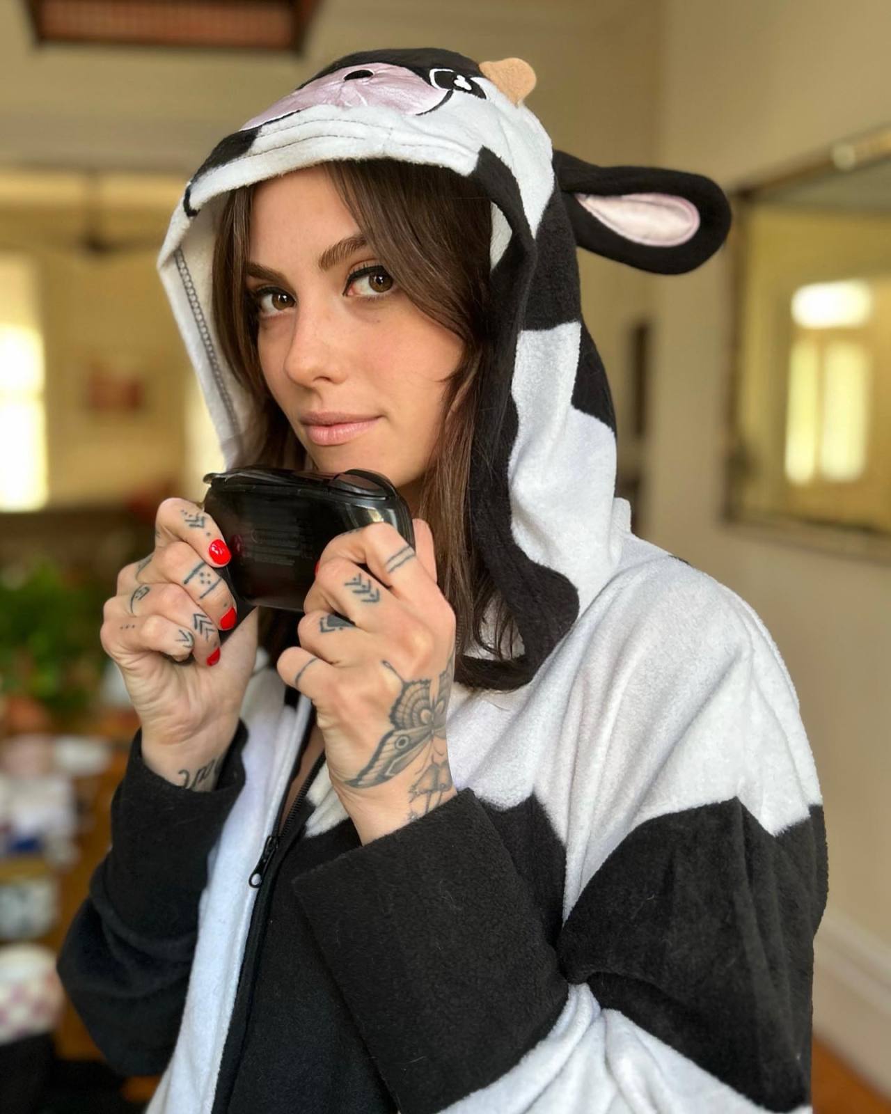 Natalie Cuomo Scrolller