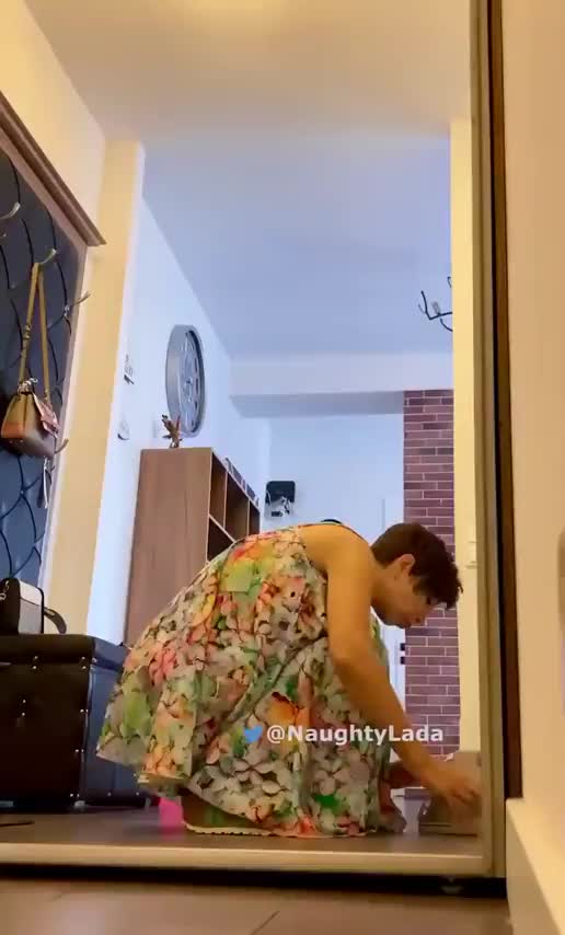 Naughty Lada | Scrolller