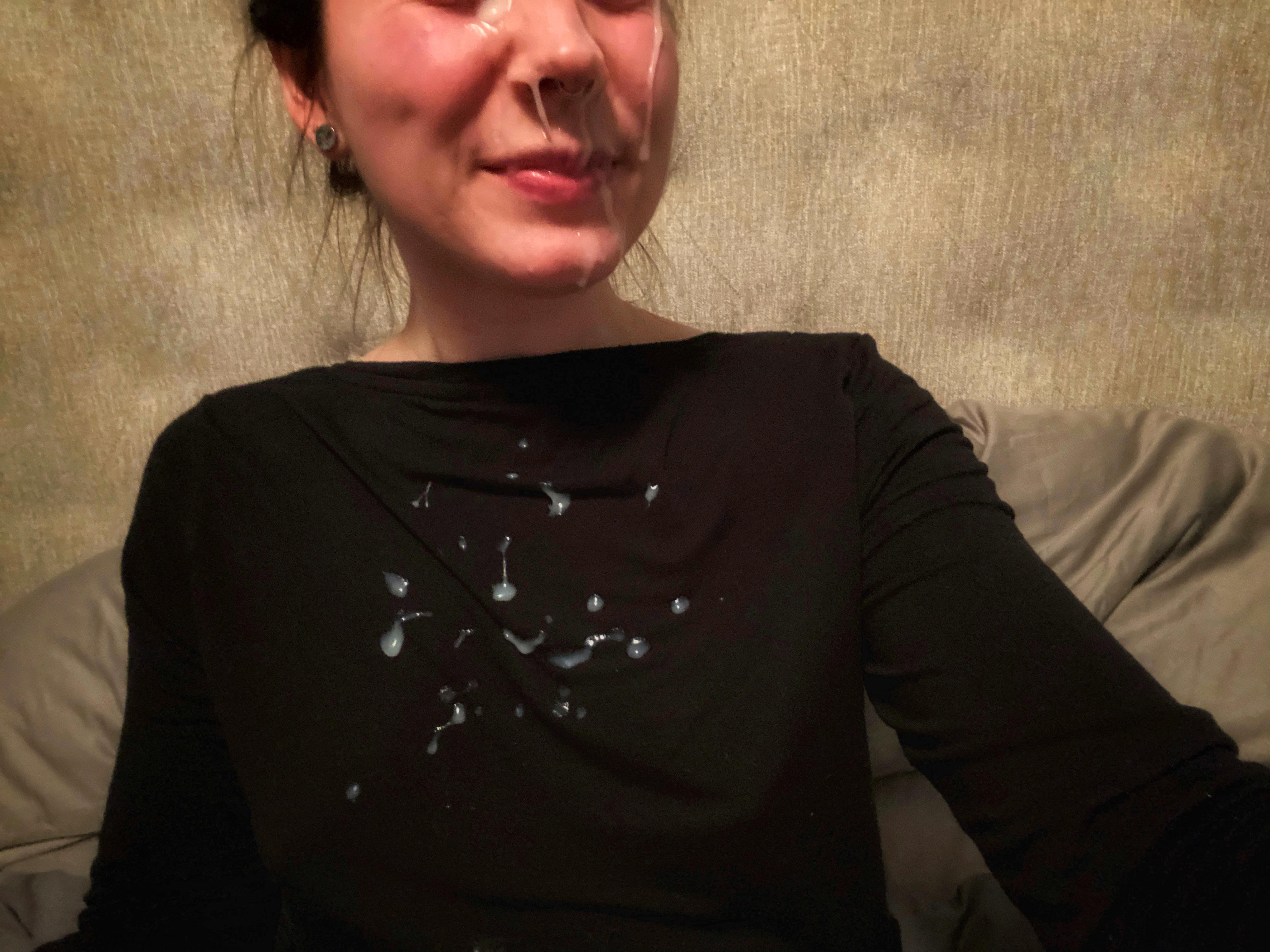 Pretty sure my eyes are “glued” shut here 💦😆 (f) OC Scrolller