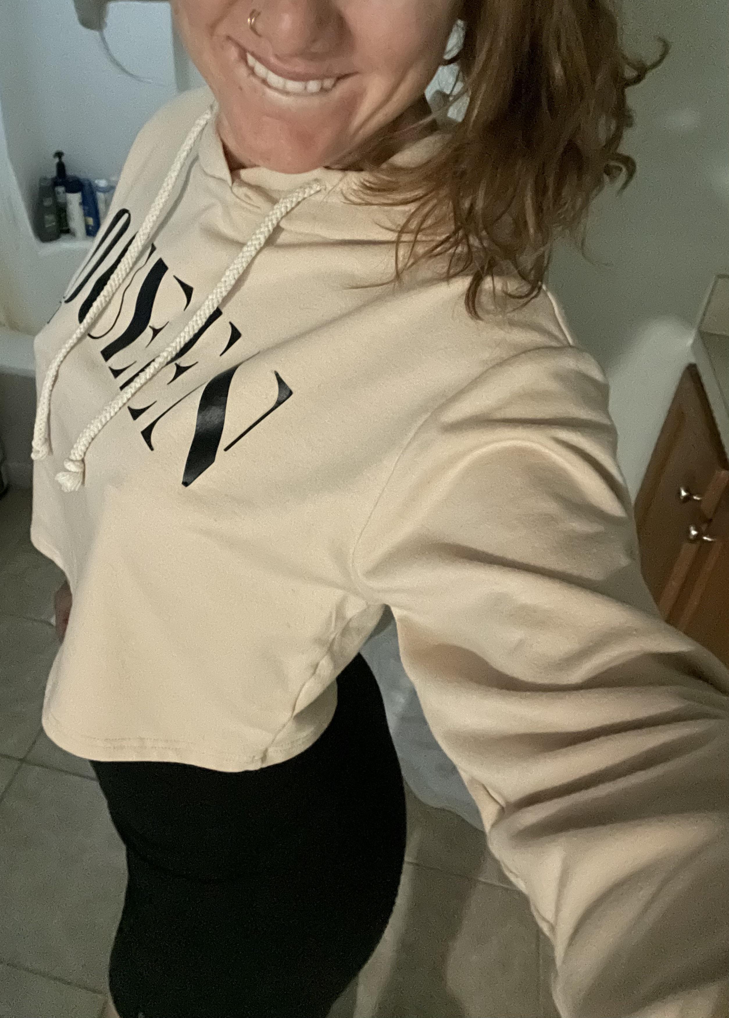 Queen is cleaning house today, who wants to help make it more fun? 😈