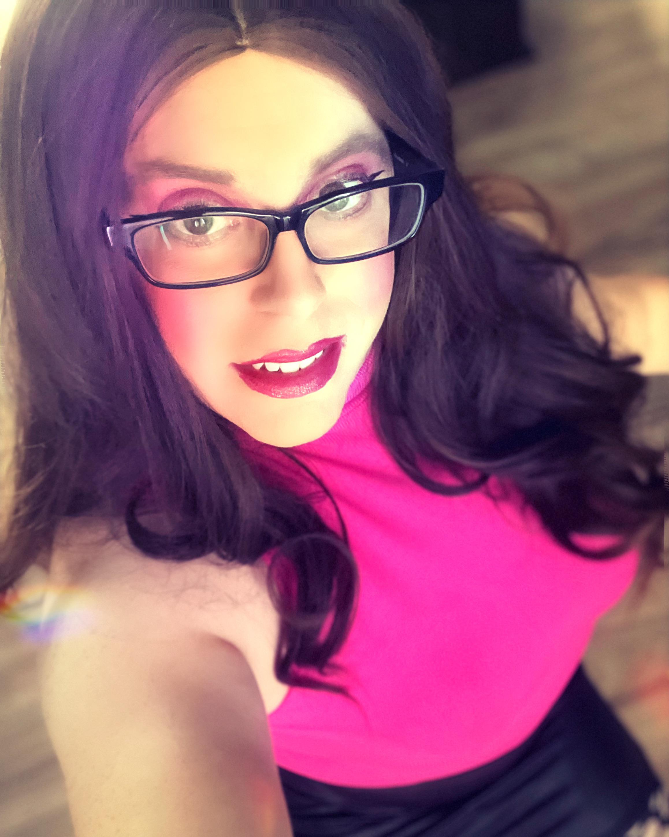 ready-and-very-willing-to-submit-to-any-bbc-this-sissy-needs-it-scrolller