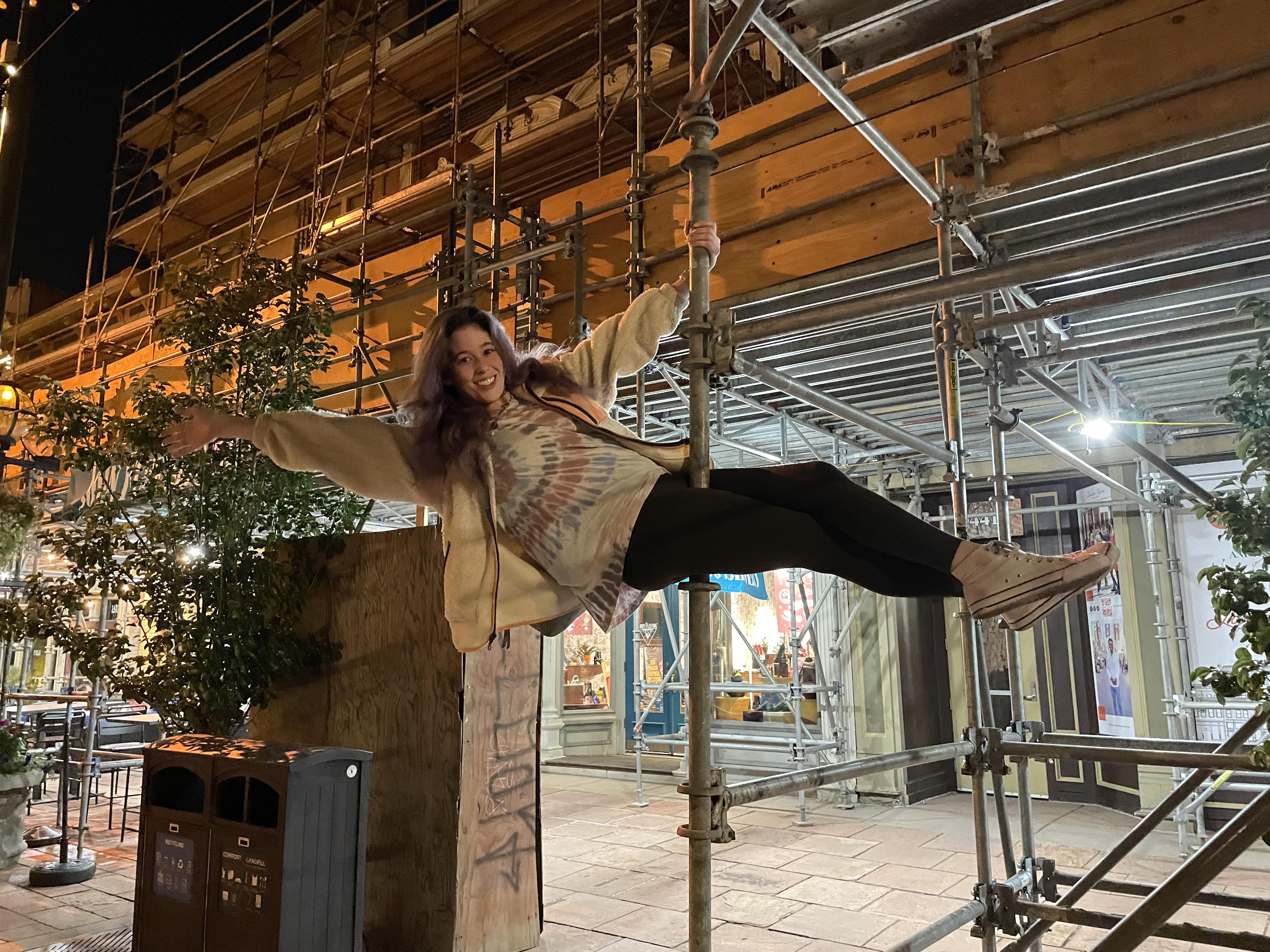 Scaffolding poles in Denver, CO apoleisapole Scrolller