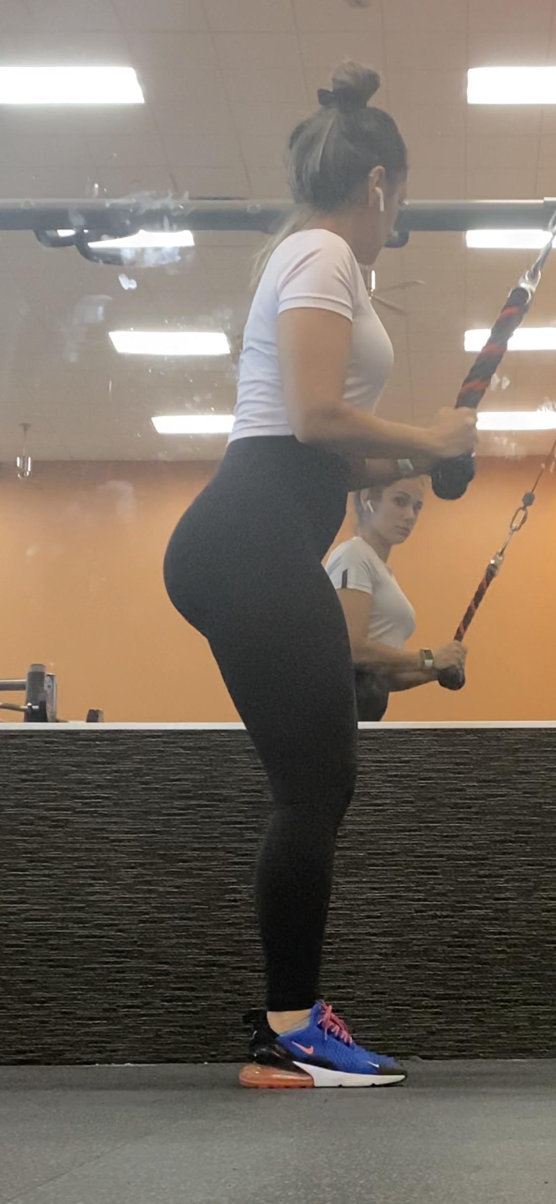 Sending Candid Videos Of Big Booty Girls Working Out At My Gym Kik Me