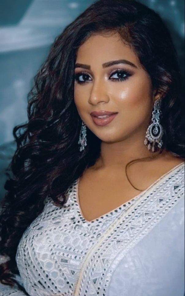 Shreya Ghoshal | Scrolller