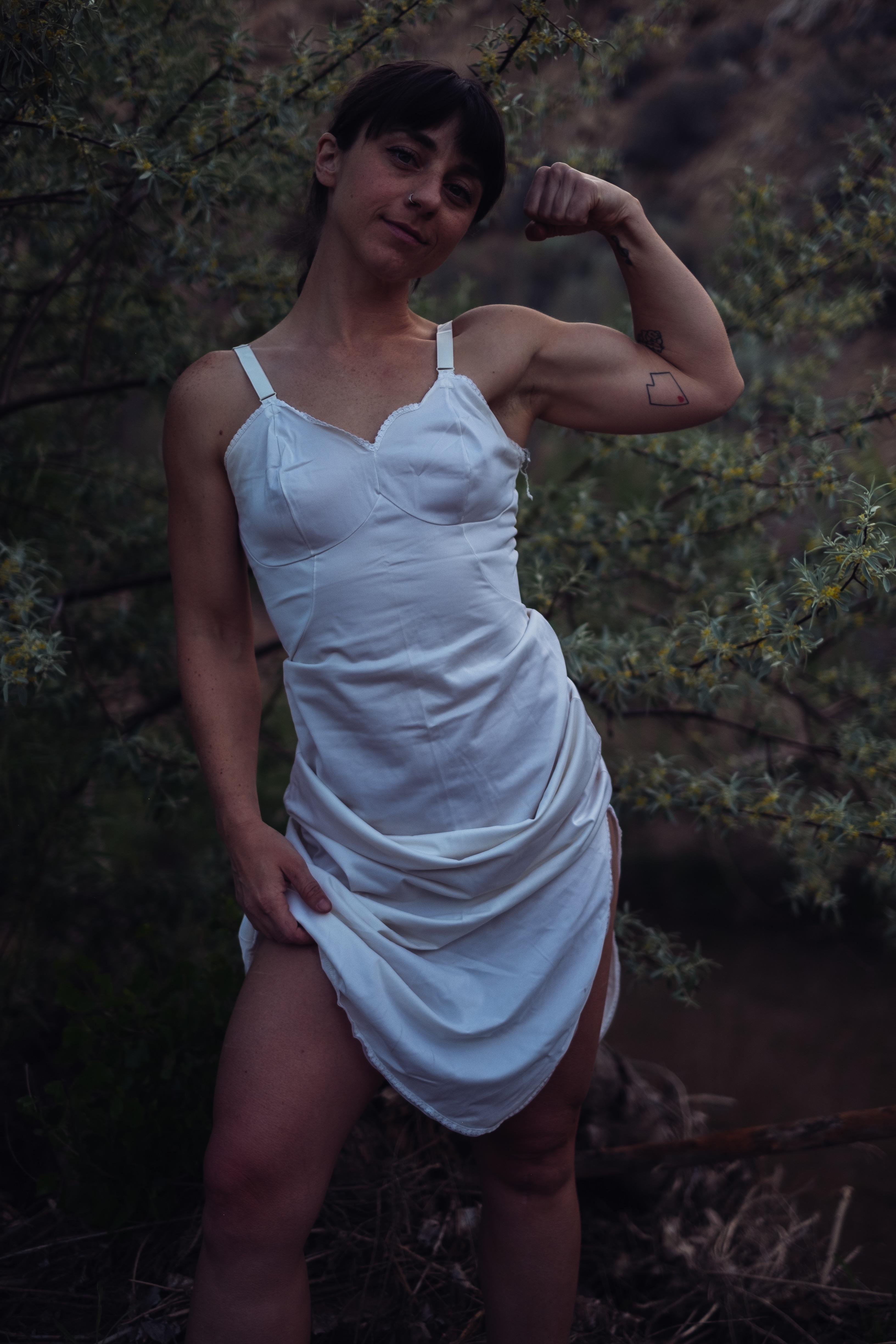 strong-and-delicate-scrolller