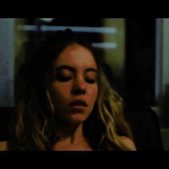 Sydney Sweeney Sex Scene Edited And Brightened Scrolller 