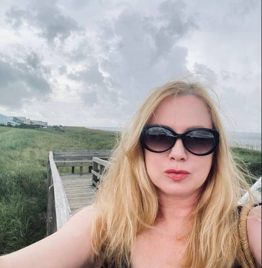 Traci Lords Scrolller