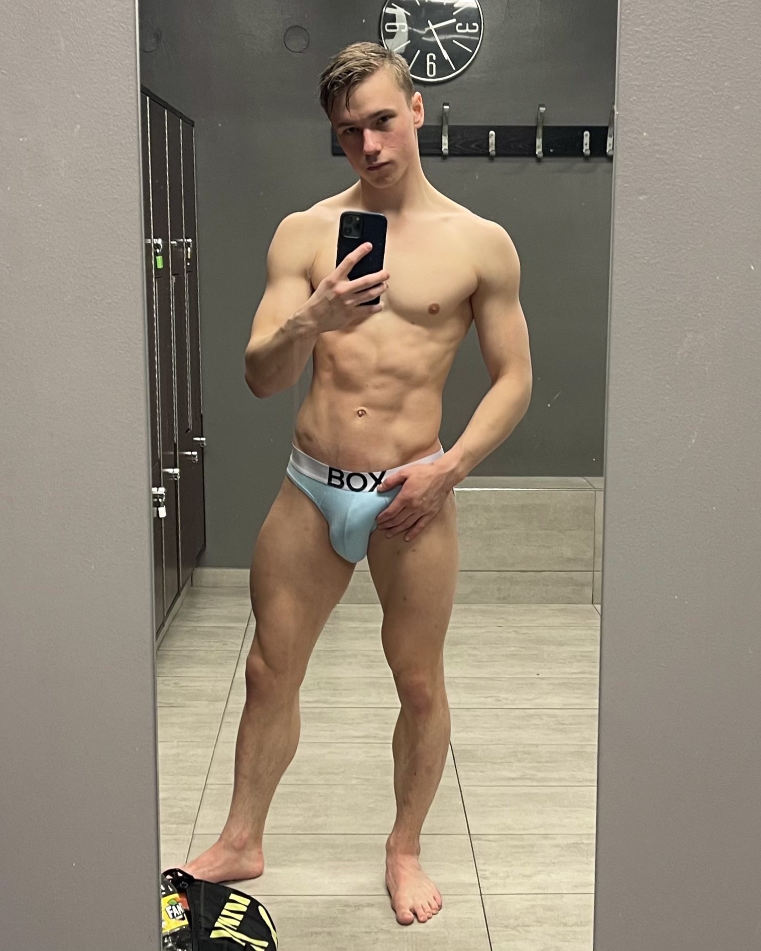 underwear-scrolller