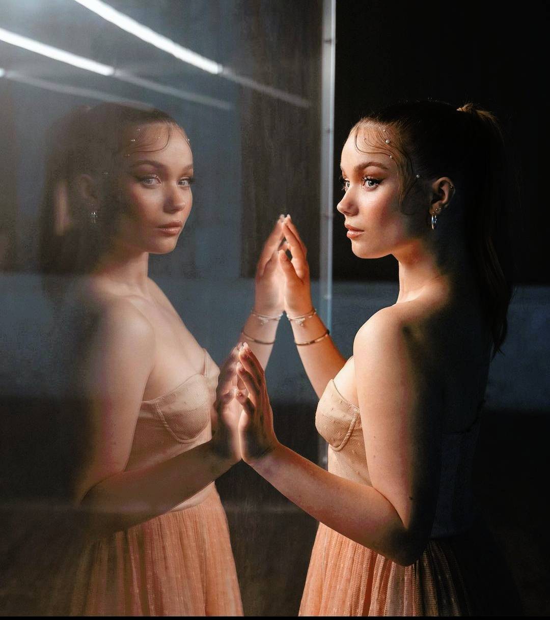 Go on to discover millions of awesome videos and pictures in thousands of o...