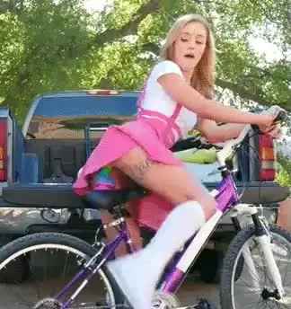 Upskirt in a bike