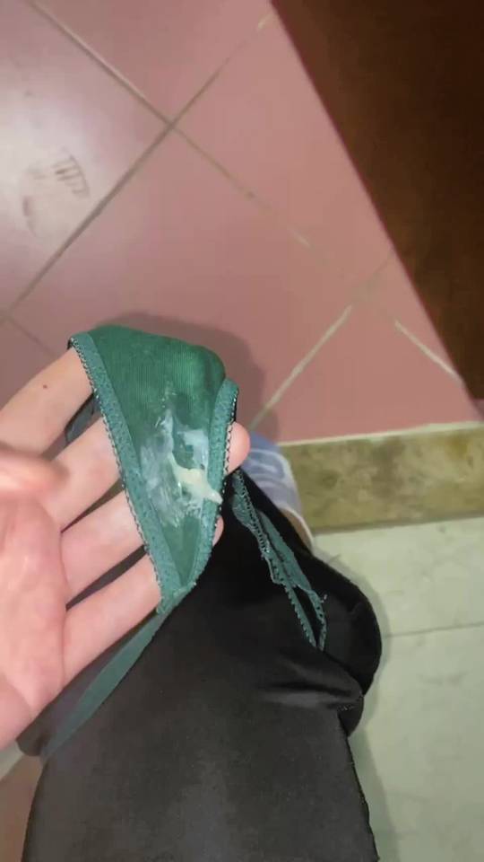What Horny Level 10 Does To My Panties Scrolller
