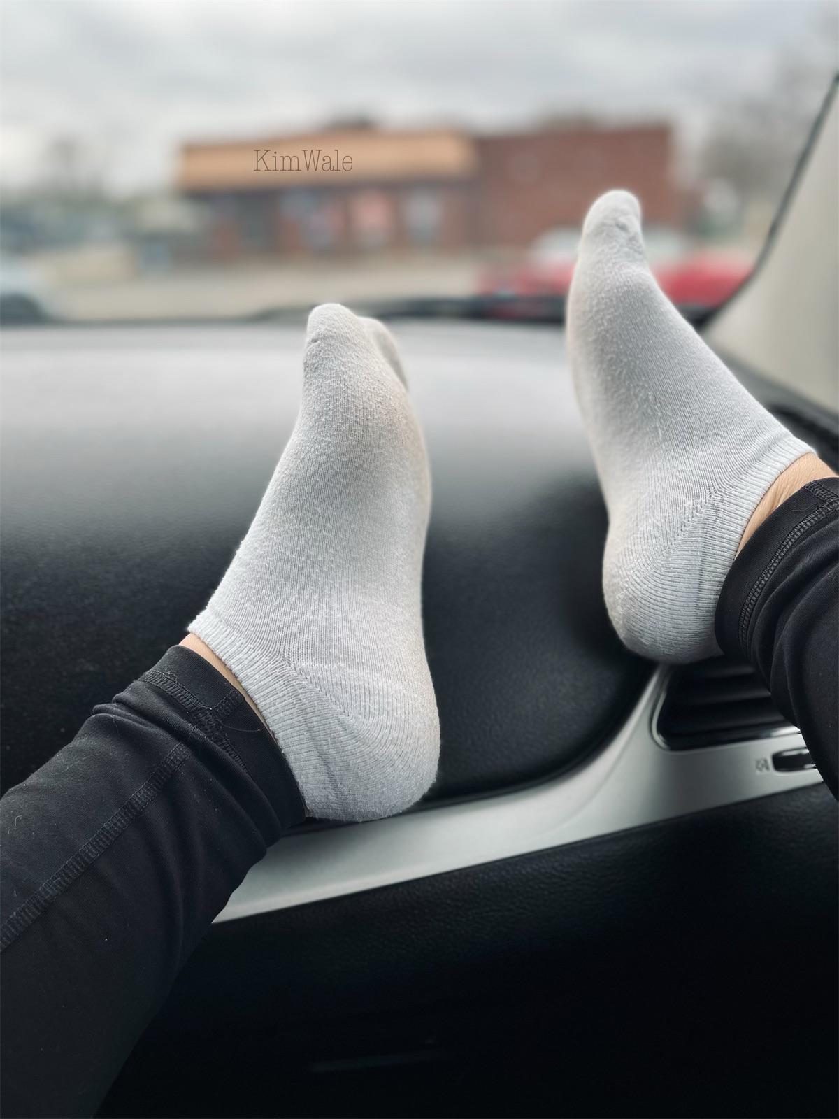 Workout socks 💦 Scrolller