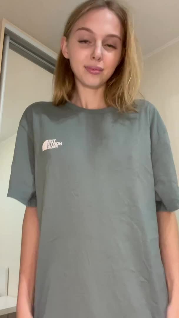 your morning starts with my cute tits Scrolller