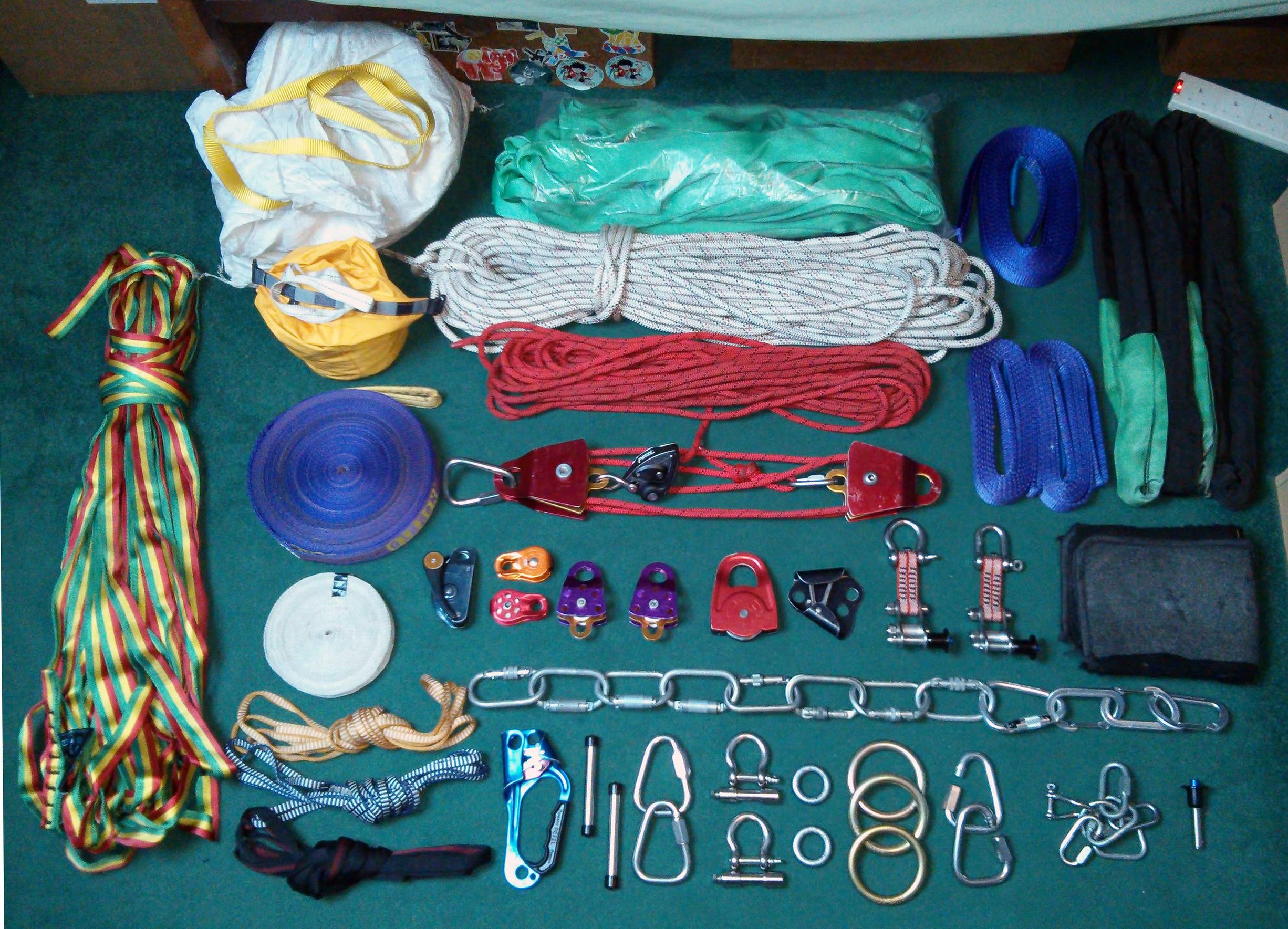 18-months-later-and-here-is-my-current-gear-pile-for-slacklining