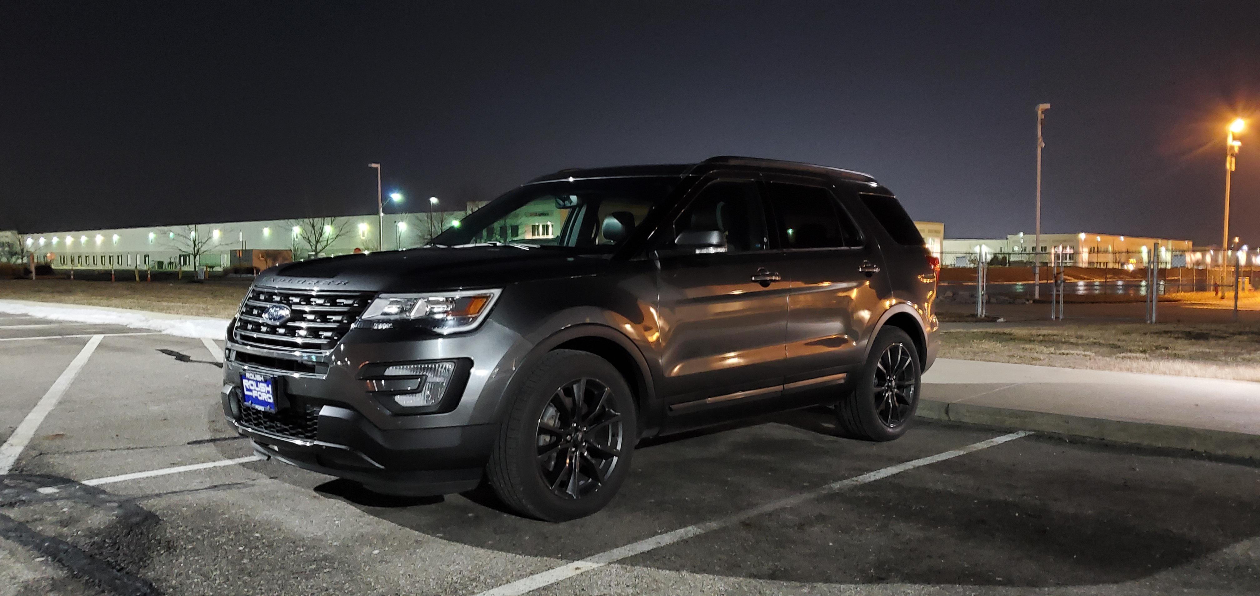 2017 Ford Explorer XLT sports appearance package | Scrolller