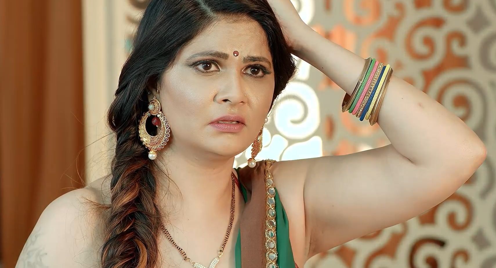 Aabha Paul Scrolller
