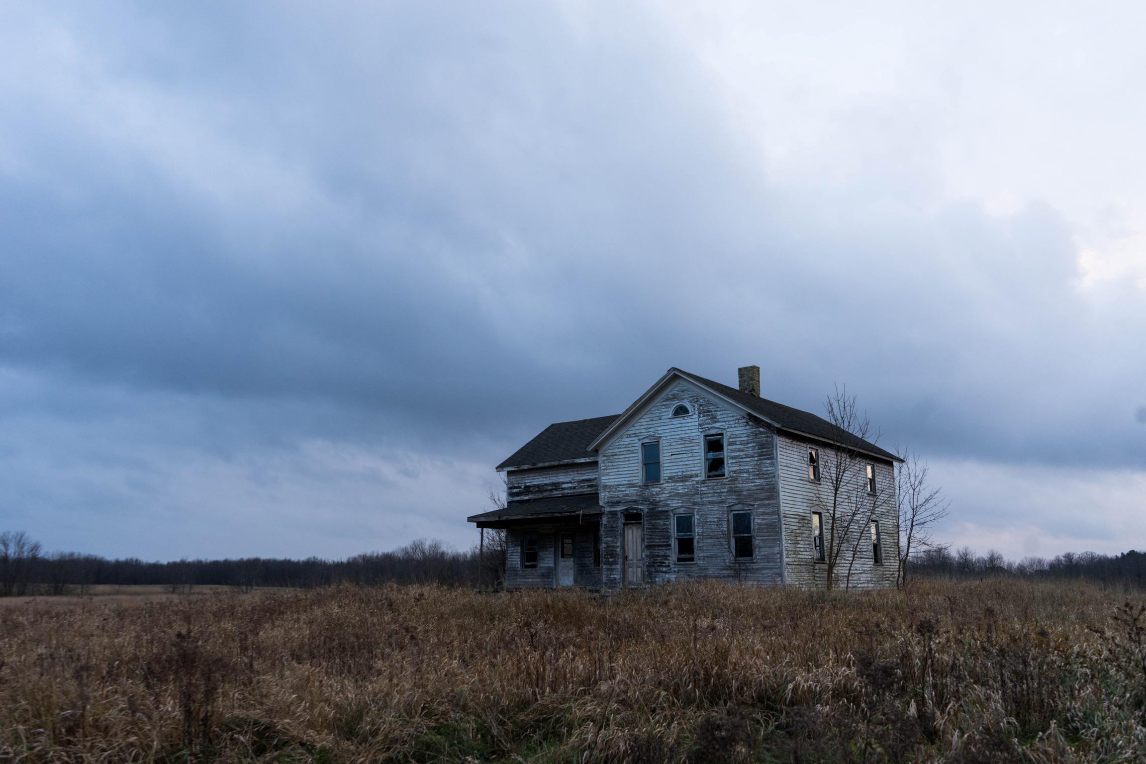 Abandoned farmhouse with a distinguished look, located near Milwaukee