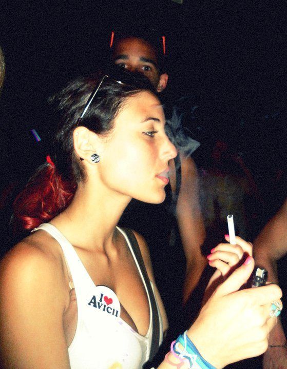 Angie Verona | Scrolller