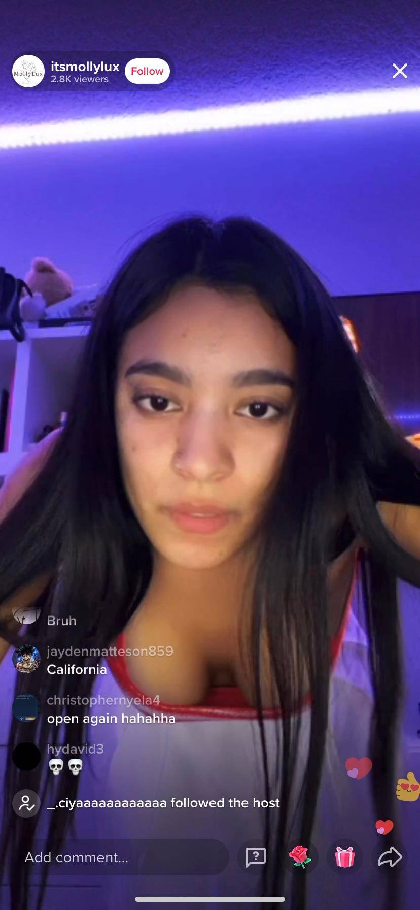 Anyone have anything on her lives? Itsmollylux tiktok live she was ...