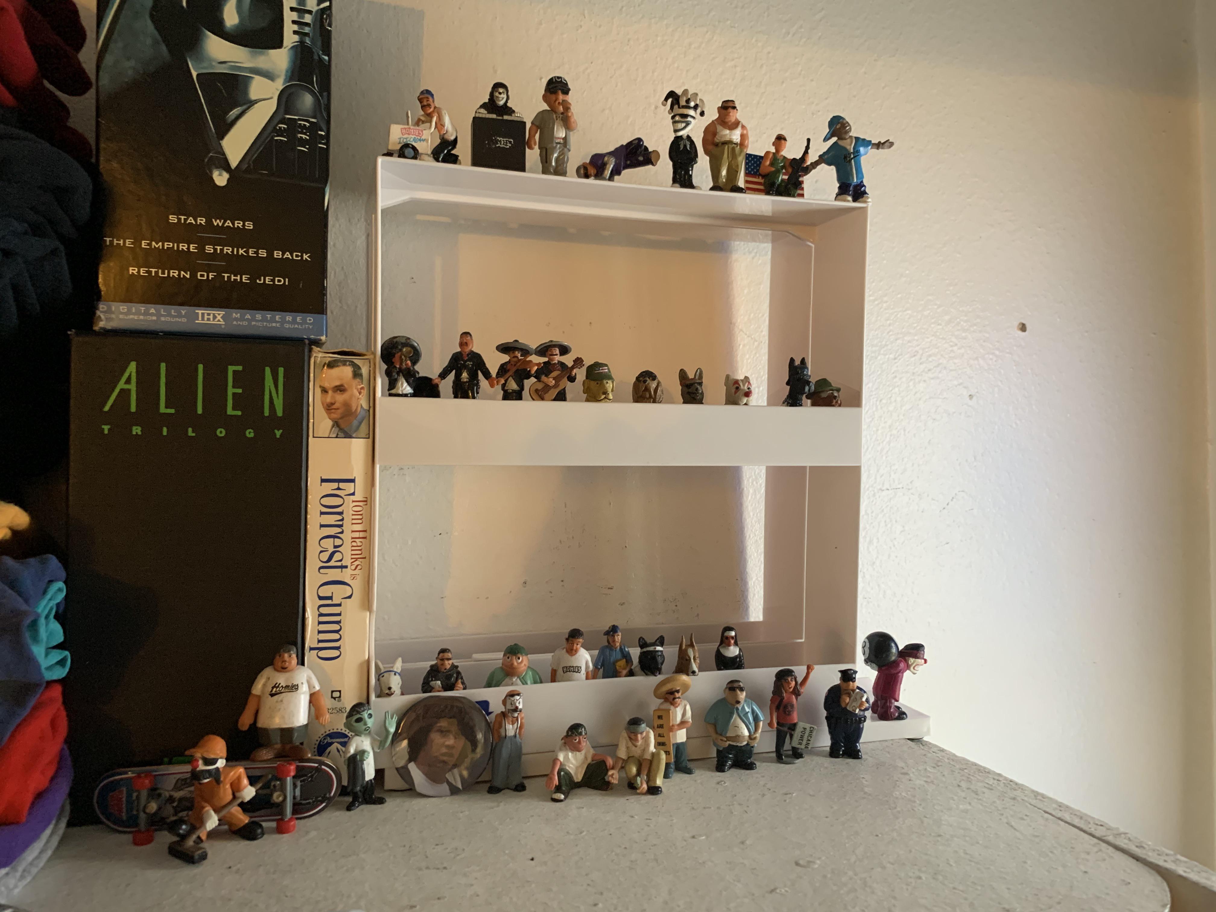 Anyone remember these lil homies from those quarter machines?? Scrolller